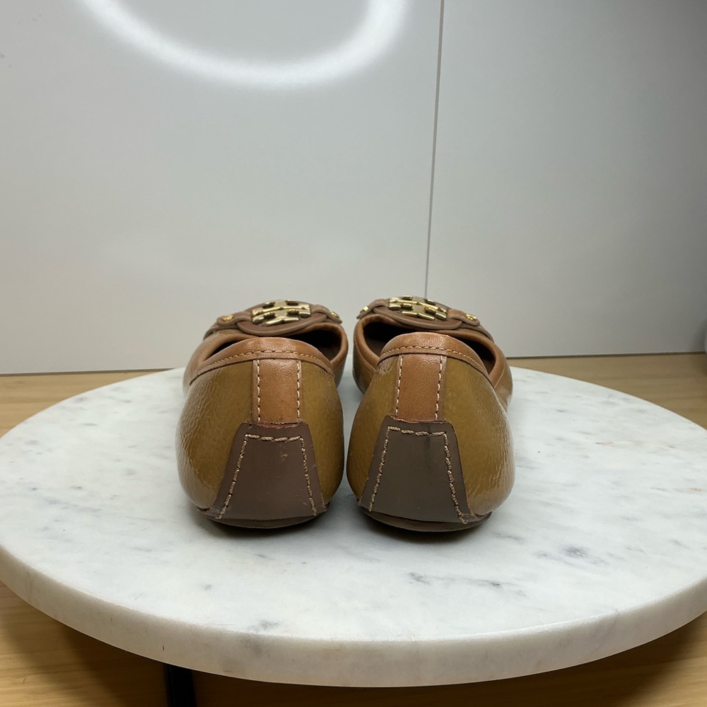 Tory Burch Size 10 Aaden Camel Flat - Picture 6 of 16